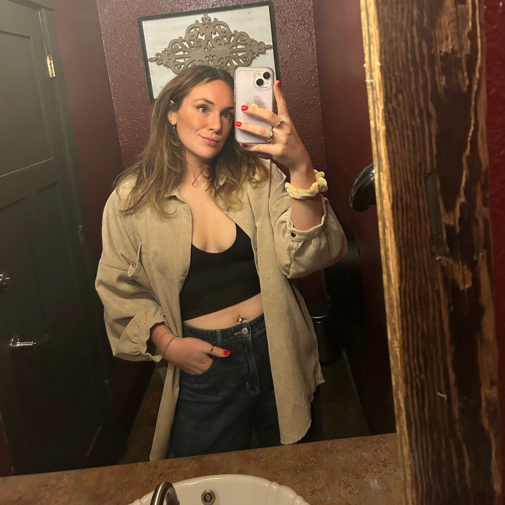 Meet your Posher, Emily